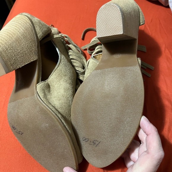 Fringed Suede Women's Shoes - Picture 4 of 5
